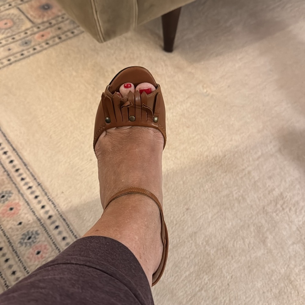 Brown Leather Burberry Women's Heels - Picture 5 of 8